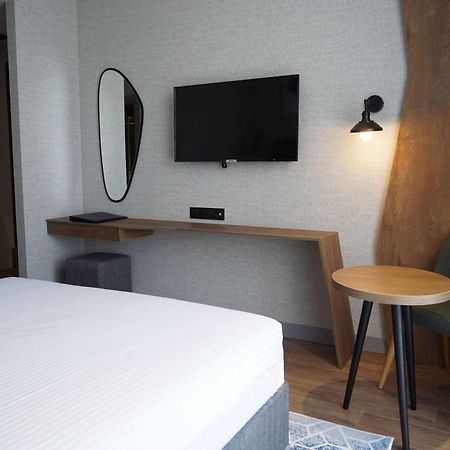Ramada Encore By Wyndham Istanbul Arnavutkoy Экстерьер фото
